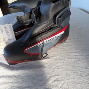 New SALOMON MEN'S ESCAPE 7 PILOT